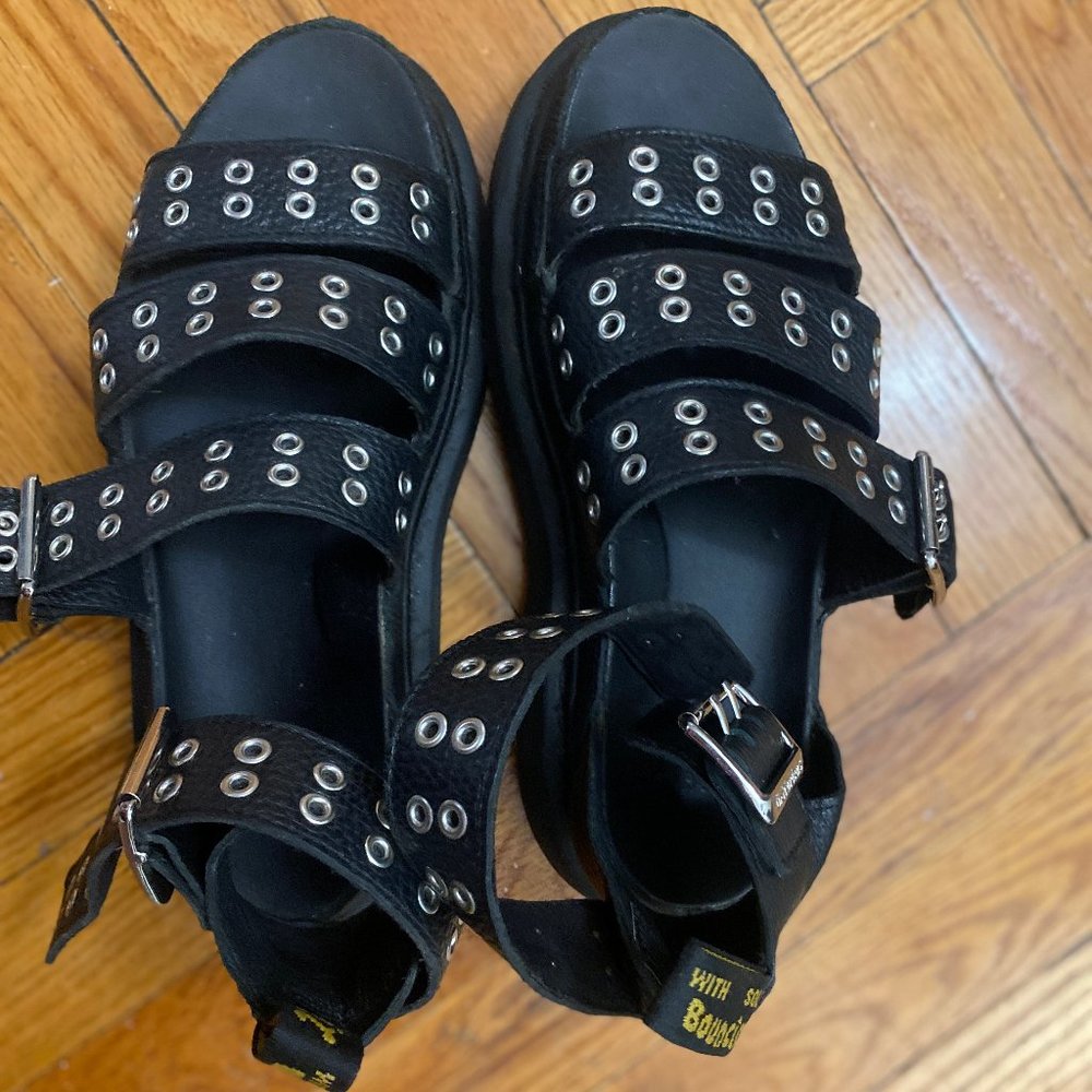 DR. MARTENS CLARISSA II PLATFORM STUDDED SANDAL UK 5/US W 7